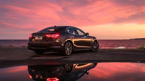 Download Stunning Maserati Ghibli In High Resolution Image Wallpaper Wallpapers Com