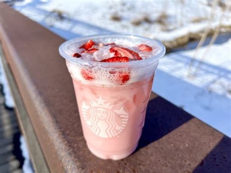 Homemade Starbucks Pink Drink Recipe Easy And Inexpensive Coffee
