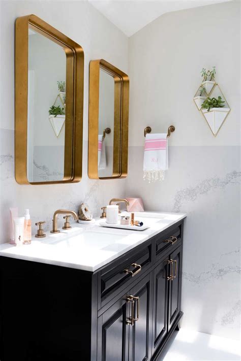 15 Inspiring Bathroom Mirror Ideas To Look Beautiful