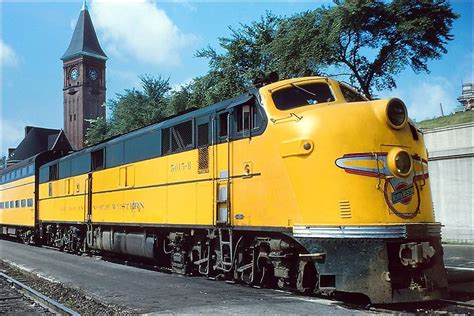Streamliners Cnw Chicago Northwestern Railroad Train Photo