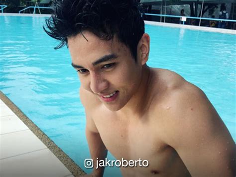 Watch Abs Ni Jak Roberto Pinagpiyestahan Ng Netizens Sa Social Media