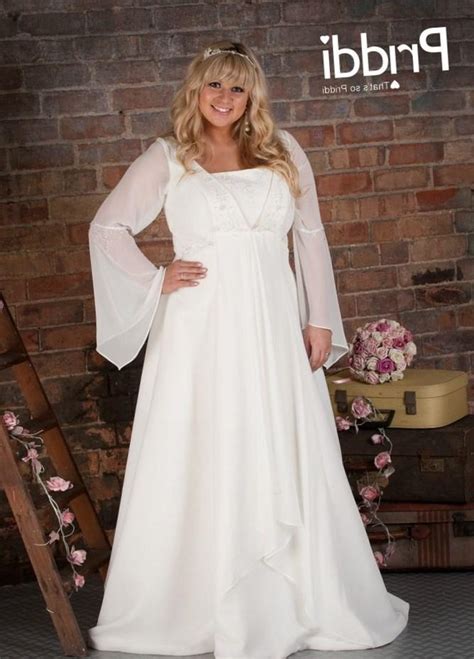 If you don't want a fully costumed wedding, you if you're planning a medieval wedding ceremony and reception, it is only fitting to have a gown that reflects your theme. Plus size celtic wedding dresses - PlusLook.eu Collection