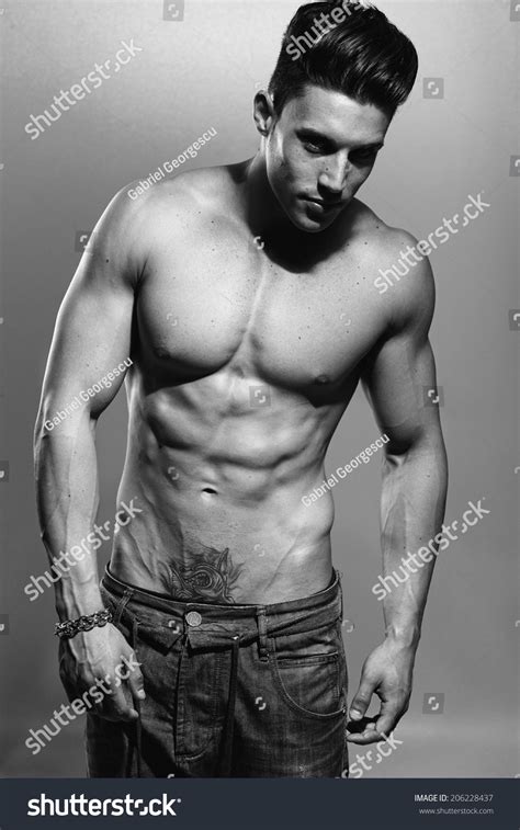 Sexy Portrait Very Muscular Shirtless Male Stock Photo 206228437