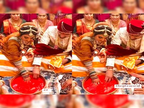 Trending Today Dulha Gave Ring To Bride While Angoothi Dhundho Rasam
