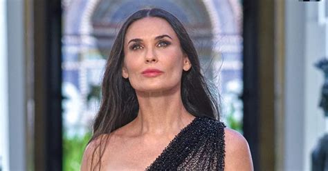 Demi Moore Strips Completely Naked At In Stunning Cover Hot Sex