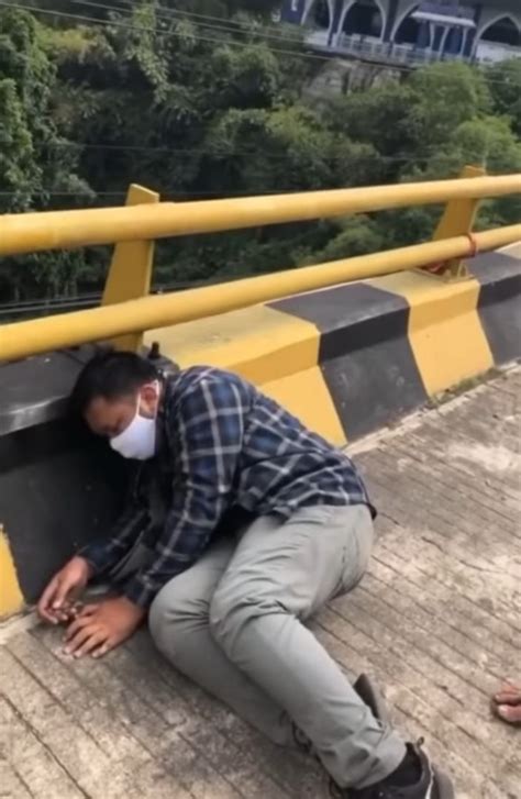 Depresi Mahasiswa Ini Coba Bunuh Diri Di Jembatan Suhat Malang