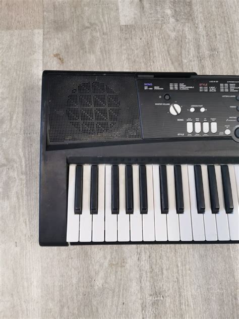 Yamaha Ez 220 Digital Keyboard With 61 Keys Black For Sale Online Ebay