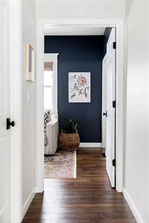 These 9 Navy Paint Color Ideas Are Always In According To Designers