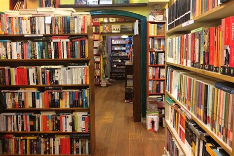 13 Best Bookstores In Delhi That You Need To Visit Lbb