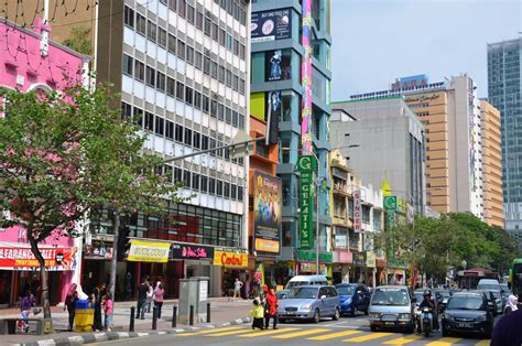 It lies just north of the city centre and is named after its main artery, jalan tuanku abdul rahman, which is often abbreviated to jalan tar. Wan's Footprints the World: Jalan Tuanku Abdul Rahman ...
