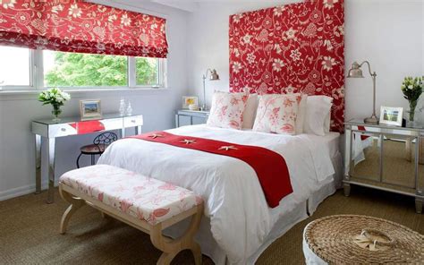 15 Red Bedroom Designs To Use As Inspiration