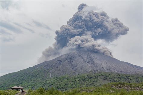11 Most Active Volcanoes And Volcanic Sites In Japan Japan Wonder