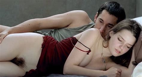 Roxane Mesquida Tetas Desnudas Y Bush En El Sexo Es Comedia Xhamster