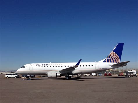 Embraer And United Airlines Sign Contract For Up To 39 E175s