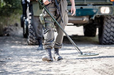 Army's currently fielded metal detector. SCHIEBEL Introduces The COMID Compact Mine Detector ...