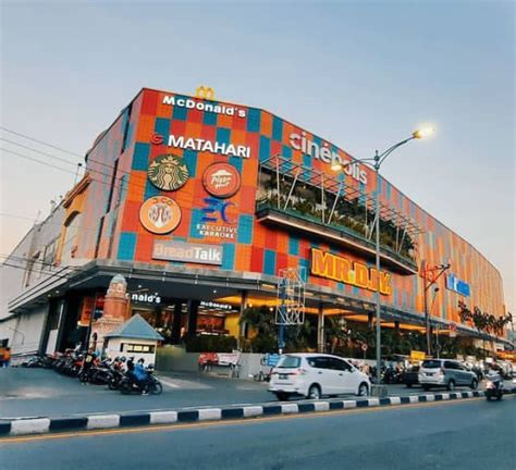 10 Mall Yang Selalu Ramai Dikunjungi Di Kota Semarang