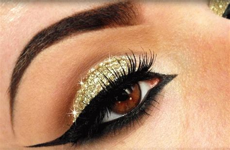 Starry Eyes A Quick Look At Why Glitter Eyeshadows Are So