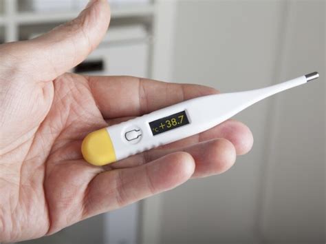 How To Check Body Temperature Without Thermometer Check Fever