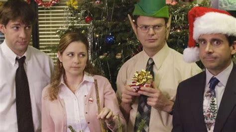 these are the best the office christmas episodes in case you like your holiday cheer with a