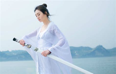 wallpaper hanfu chinese dress asian sword wuxia girls with swords 2500x1600 zuki