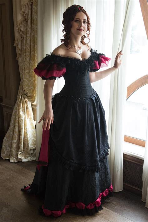 Red And Black Victorian Ballroom Dress Reenactment Costume Etsy
