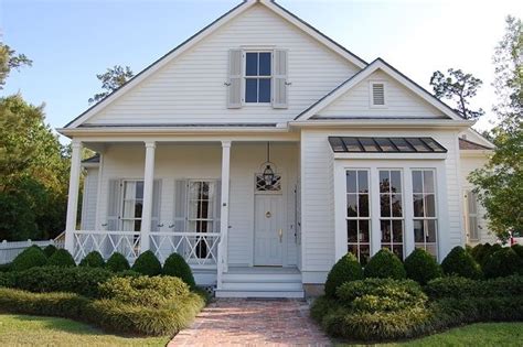 Here, we want to speak about something even more specific, which is red clay roof tile. 254 best White House, Silver Metal Roof, Black Shutters images on Pinterest | Small houses ...
