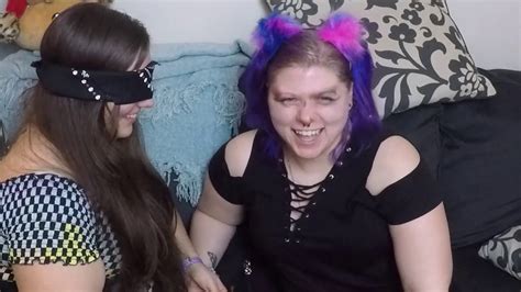 My Best Friend Does My Makeup Blindfolded Youtube