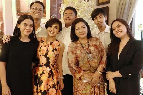 Adik yuni shara hamil 7 bulan, krisdayanti: 10 Tahun Cerai Karena Beda Agama, Yuni Shara Sempat ...
