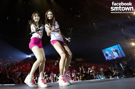 Girls Generation World Tour ~girls＆peace~ In Hong Kong Nov 9 10 [photos] Kpopstarz