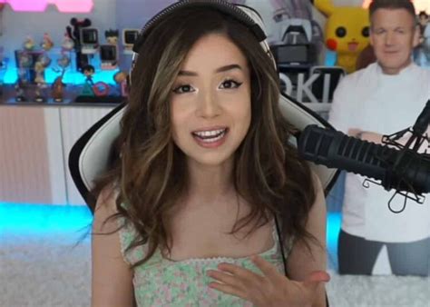 Pokimane Donates 10 000 To Small Streamers On Her Birthday Video