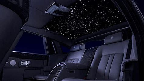 Rolls Royce Phantom Celestial Ciel De Toit Sous Une Nuit étoilée