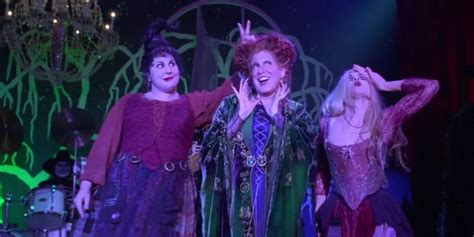 Hocus Pocus Finally Conjures Up A Sequel Horror Obsessive