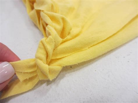 It also looks great with a cute bra top or simple tank underneath, it all depends on how much skin you. 4 ways to reinvent your T-shirts