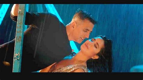 Sooryavanshi Tip Tip Barsa Pani Song Crosses 102 Million Views Fans Loves Katrina Kaif Dance