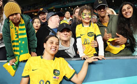 Sam Kerr S Moment With Girlfriend As Matildas Praised For Beautiful Post Match Act