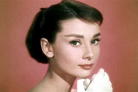 3 Classic Hollywood Makeup Looks To Steal For Your Wedding Day