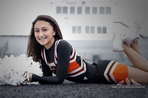 high school freshman cheerleading photo cheerleading picture poses cheerleading photos
