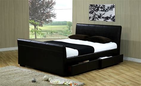 2 kamar tidur 2 kamar mandi 1 ruang tamu 1 ruang keluarga 1 ruang makan 1 dapur lt. TERUNGKAP JELAS...!! Mengapa Posisi Kepala Tempat Tidur ...