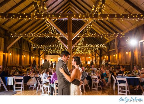 The grand dam of vermont wedding barns. Article: Barn Wedding Venues in VT - Jaclyn Schmitz ...