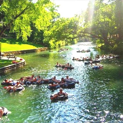 Floating The River In New Braunfels Tx Guadalupe River New
