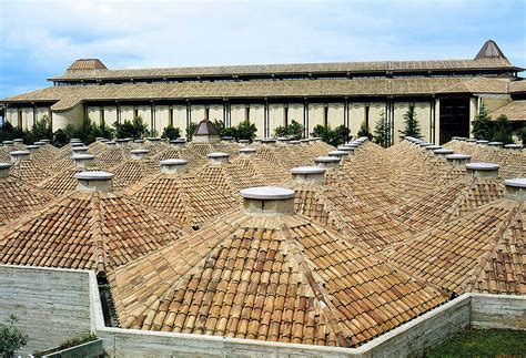 Haz enoturismo en logroño y disfruta de los mejores vinos locales. Bodegas Olarra - Bodegas de Logroño - La Rioja
