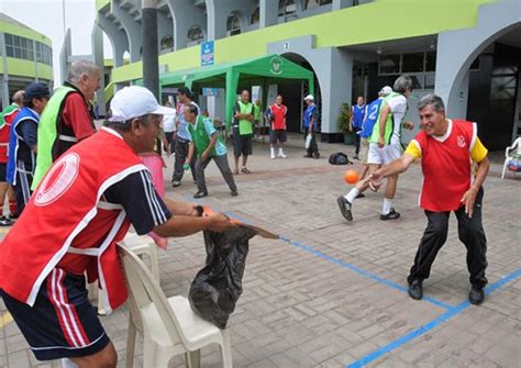 Juegos recreativos y educativos para mejorar la calidad de vida del adulto mayor en la comunidad buenos aires, municipio guanare, estado portuguesa. Recreando Con Nuestros Mayores : Actividades recreativas para los adultos mayores