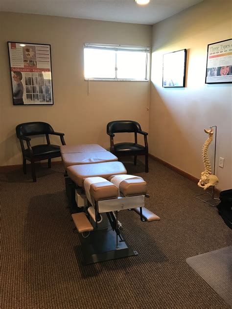 chiropractic adjusting room total health systems chesterfield room home decor health system