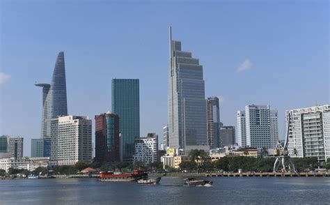 Bắt đầu ngày mới với tin tức sức khỏe: Thành Phố Hồ Chí Minh muốn thu phí khách qua đêm