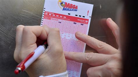 Apr 07, 2020 · to play the mega millions lottery, you must pick five numbers between 1 and 70 and one additional number between 1 and 25. Winning Mega Millions ticket worth $372M sold in Ohio ...