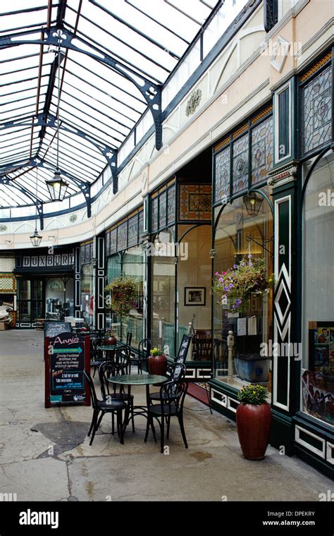 Victorian Arcade Of Shops In Accrington Stock Photo Alamy