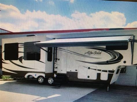 Triple axle fifth wheel rv. Alfa Gold rvs for sale in Texas