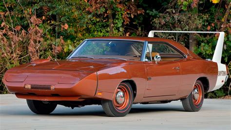 1969 Dodge Hemi Daytona Muscle Car Sold For Record 143 Million Fox News