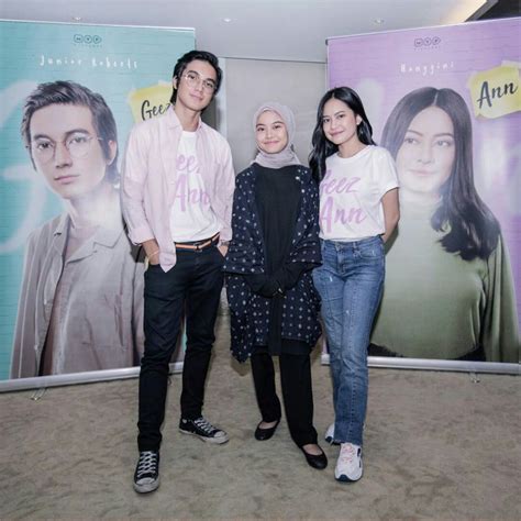 Geez & ann tayang segera di bioskop. Fakta Menarik Junior Roberts, Pemeran Utama di Film Geez and Ann