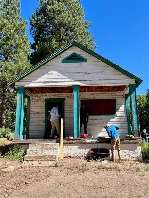 A ‘huge Success Dixie National Forests Browse Guard Station Gets